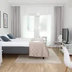 Apartamento Ounas Near Main Center Spots Free Onsite Parking, Wifi *
